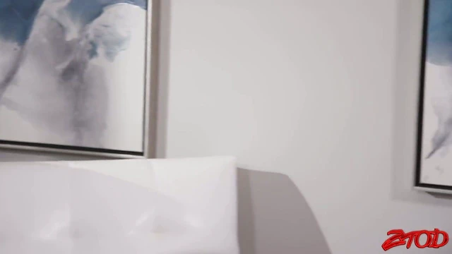 Britney Amber's Big Tits & Hot Ass Get Fucked Hard by Hunky Stud