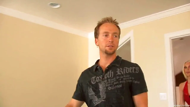 Passionate Brandy Craves His Mushroom Deep Inside Her Tunnel Love