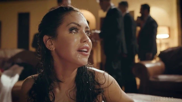 Alina Lopez Gets Wildly Fucked by Strangers on a Table Top Spot