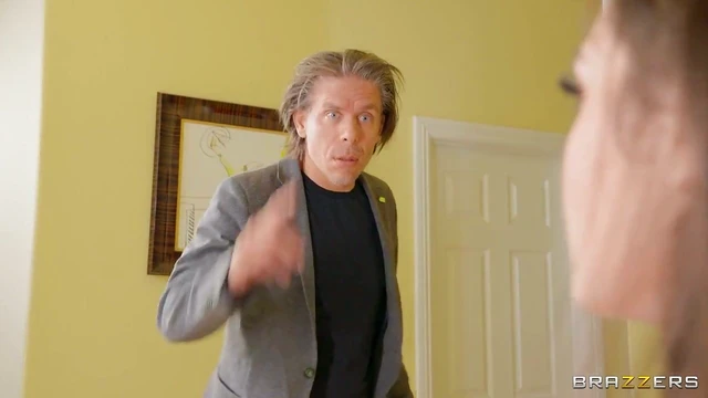 Excited Boyfriend Watches Girlfriend Lily Lou Get Butt Fucked Deeply