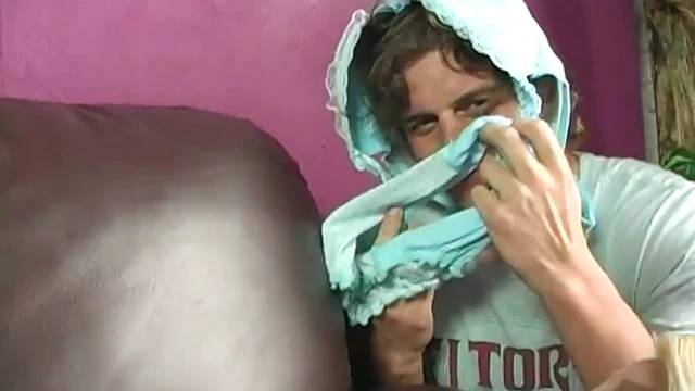 Candy Monroe Tempts Her Husband by Fucking Black Guy Passionately Live