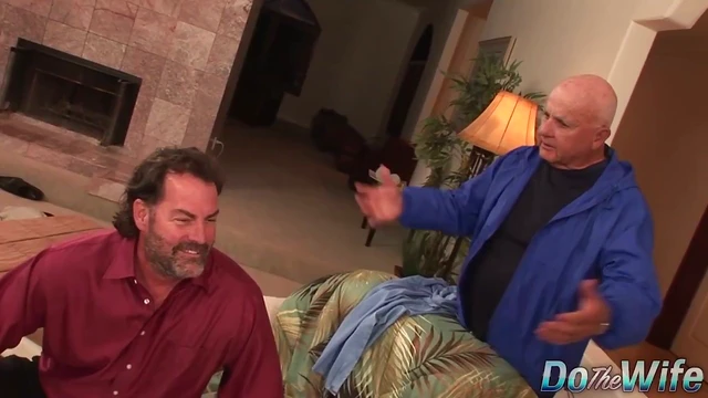 Zoey Holloway Screws Lover While Cuck Watches Desirefully