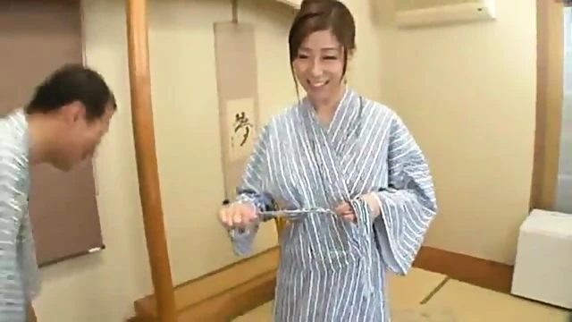 Horny Mature With Big Tits Suck Cock Of Random Guy In Public Space