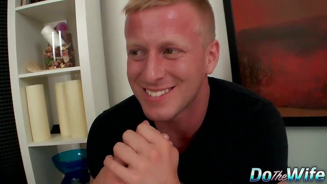 Seductive Anime Fox Cocks His Mate's Horny Wife Secretly