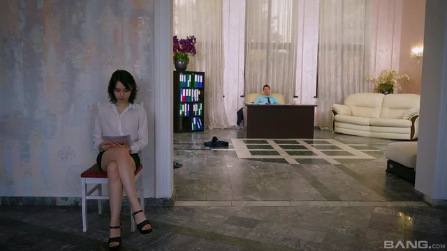 Hot Pearl & Eva Red's Tabletop Group Sex Adventure Ignites Desire