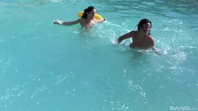 Juicy Pearl and Friends Dive Into Toy-Filled Pussy Pleasure Party Delight