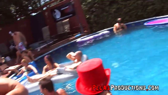 Summer's Heat Amplified by Steamy Sex Play With Foxy Doll