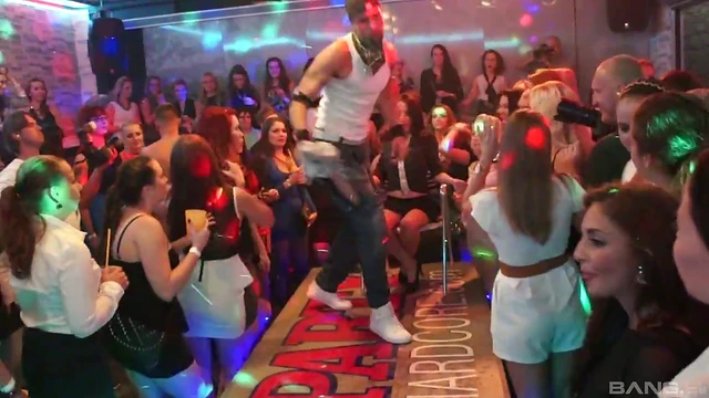 Hot Party Girls Crave Hardcore Sex With Handsome Guys Til Morning Sunlight