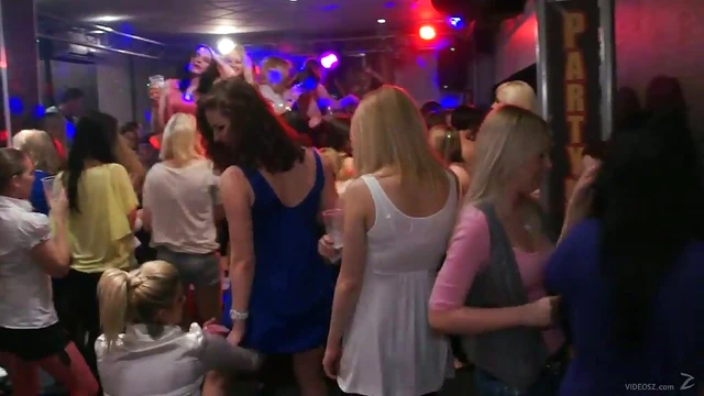 Hot Babes Enjoy Wild Group Sex Party Sucking Cock & Fucked Hard