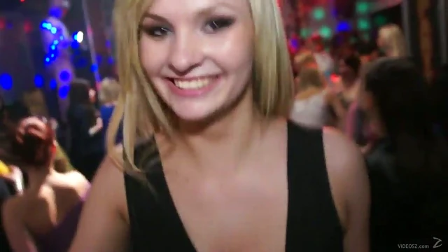 Hot Babes Enjoy Wild Group Sex Party Sucking Cock & Fucked Hard