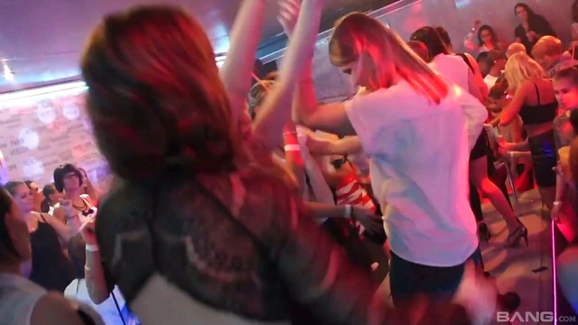 Babes Love Sharing Delicious Dicks Together for Ultimate Pleasure Night