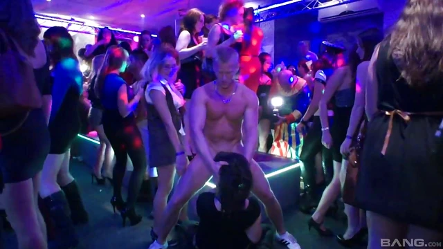 Unleashed Desires: Group Sex Thrives in Steamy Nightclub Atmosphere