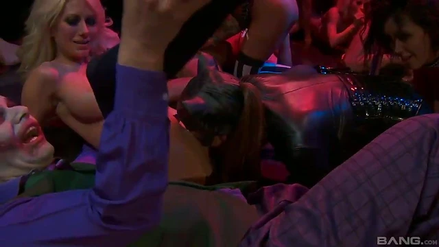 Dark Knight Porn Parody Featuring Top Stars in Steamy Action Scenes