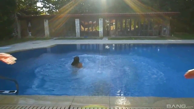 Outdoor Poolside Orgy: Group Fuck Adventure with Inna Innaki & Rosa Rosita