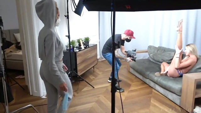 Sexy Lingerie Fit Models Enjoy Large Lesbian Orgies With Alexis Crystal