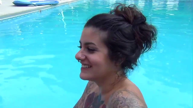 Sexy Lassies and Studs Enjoy Steamy Poolside Bang Festivities Together