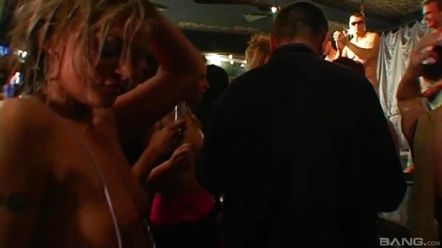 Excited Swinger Couples Enjoy Wild Group Sex Party Together