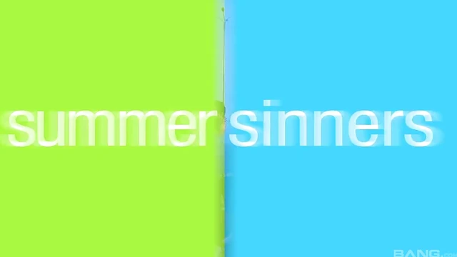 Hot Amateur Pornstar Amirah Adara Gets Fucked Hard In Limo Backseat