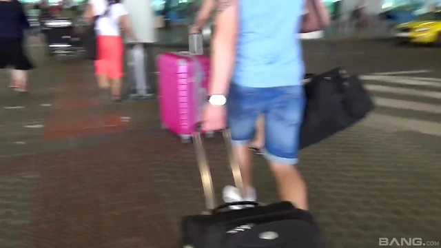 Hot Amateur Pornstar Amirah Adara Gets Fucked Hard In Limo Backseat