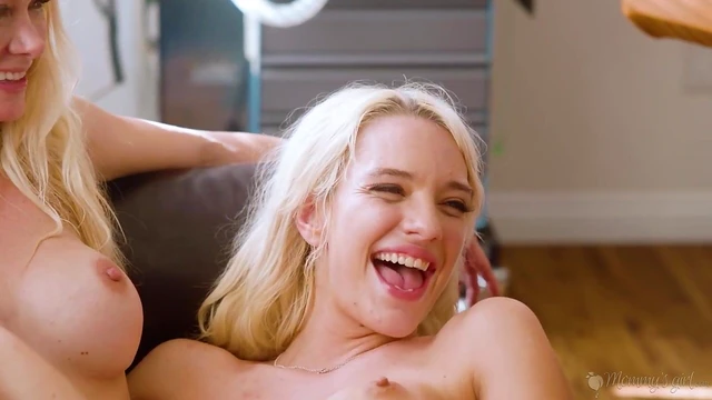 Sweet Lesbo Orgy With Adorable Serene Siren and Friends