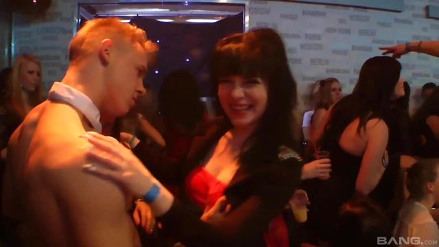 Horny Girls Enjoy Wild Hardcore Group Sex With Well-Hung Dicks