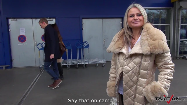 Sexy MILF Zaira Craves Car Sex Adventures With Strangers Every Night