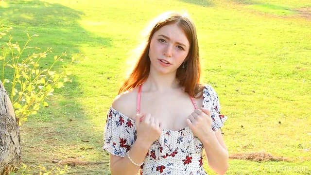 Myra's Stunning Park Solo Show: Fingering Her Pussy Until Orgasmic Bliss