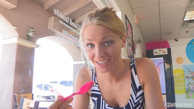 Staci's Sexy Blonde Cunt Loves Getting Stuffed by Banana Action HD