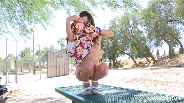 Bold Girl Fully Nude Publicly Masturbating Without Shame