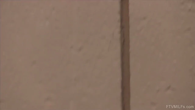 Nerdy Beauty Reveals Her Sexy Pussy in Mesmerizingly Hot Scene