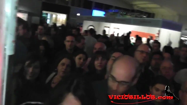 Soraya Wells & Amador Xtrem Fist Her Pussy Until She Squirts Hard