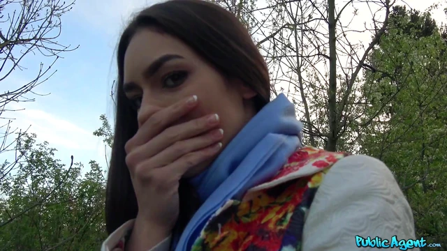 Wild Brunette Arwen Gold Delights Outdoors With Blowjob & Steamy Sex Acts