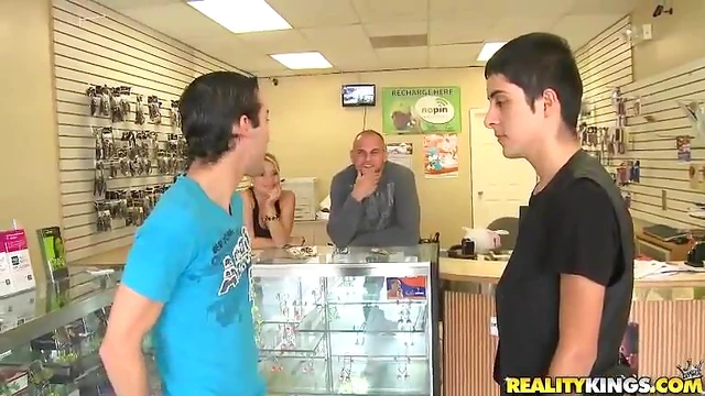 Sexy Blonde Amateur Loves Getting Paid For Steamy Big Dick Fuck Fest