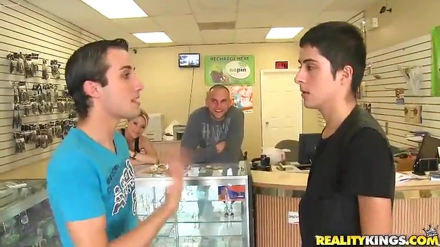 Sexy Blonde Amateur Loves Getting Paid For Steamy Big Dick Fuck Fest