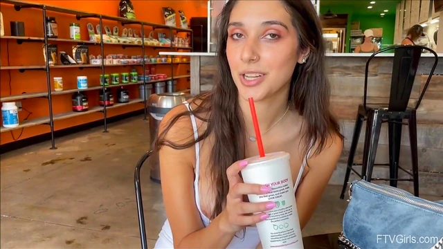 Sexy Brunette Ari Fingers Herself Publicly For Ultimate Solo Pleasure