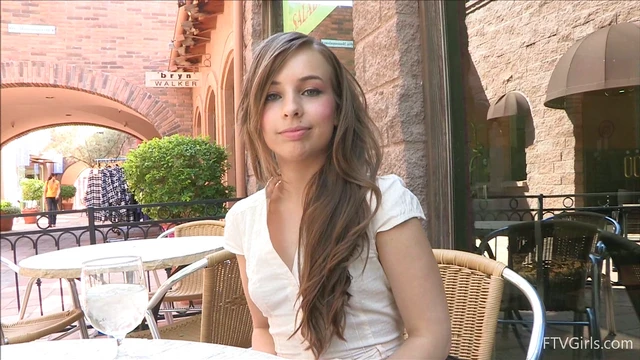 Sunny Day Fun: Cute Babe Displays Irresistible Sexy Charm Outdoors