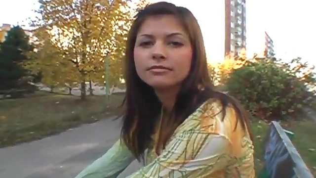 Sexy Lucy Provides Sensational Oral Pleasure Outdoors