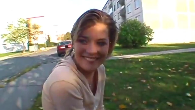 Beefy-Lipped Pussy Fucked Hard POV Style in Explicit Public Porn