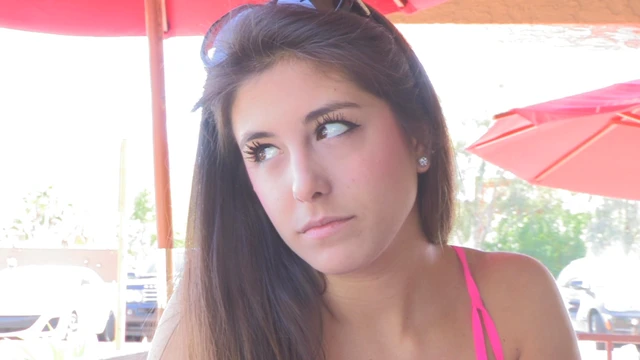 Natalie's Solo Show With Natural Tits & High Heels Ignites Desires