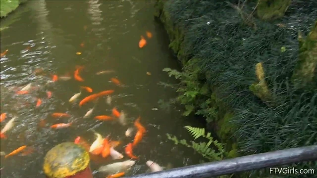 Travelling Duo: Nicole & Veronica Seduce Each Other With Teasing Touches