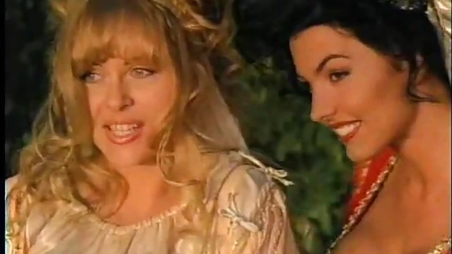 Natural-Titted Erotic Babe Gets Drilled Hardcore Missionary Publicly