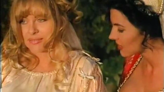 Natural-Titted Erotic Babe Gets Drilled Hardcore Missionary Publicly