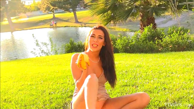 Olivia Shows Off Seductive Skills by Publicly Pleasuring Herself Outdoors