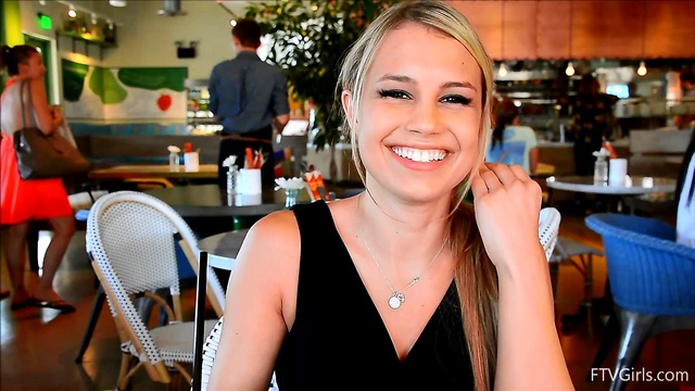 Kendall's Hot Ass Takes Center Stage During Steamy Outdoor Solo Session