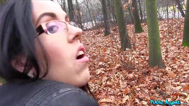 Greedy Girlfriend Shows Her Ass For Money And Gets Fucked Hard