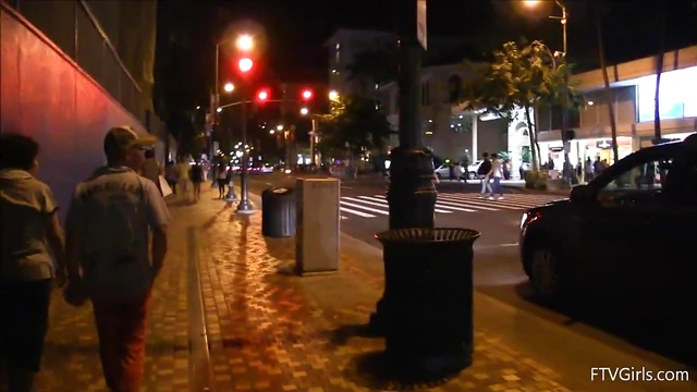 Teen Solo Model Masturbates Blissfully Enjoying Park View Vibes