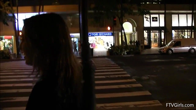 Teen Solo Model Masturbates Blissfully Enjoying Park View Vibes