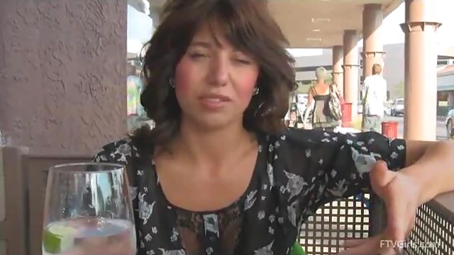 Sizzling Bojana Teases & Titillates in Steamy Restaurant Encounter