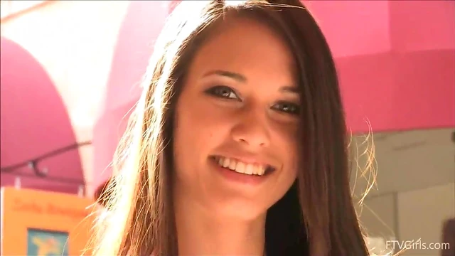 Sexy Amateur Teases Crowd by Flashing Thong & Sultry Backside Outdoors