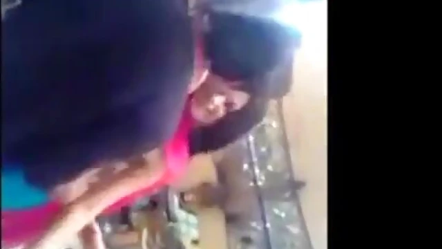 Sizzling Indian Mujra Performer Shakes Her Booty in Sexy Dance Showdown